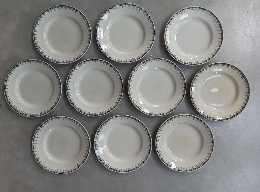 Plates in Amandinoise Saint-Amand earthenware