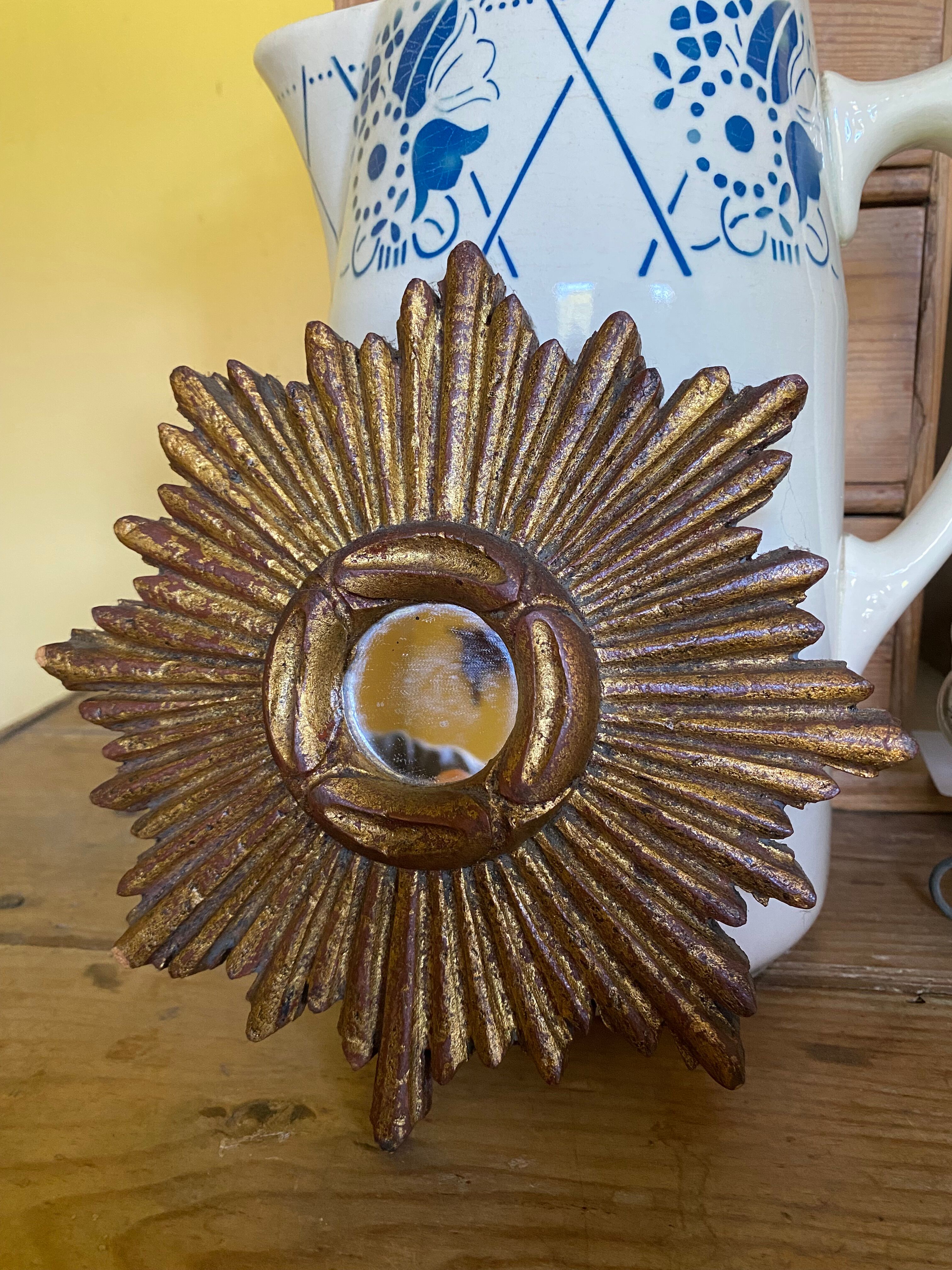 Sun mirror in wood 19cm