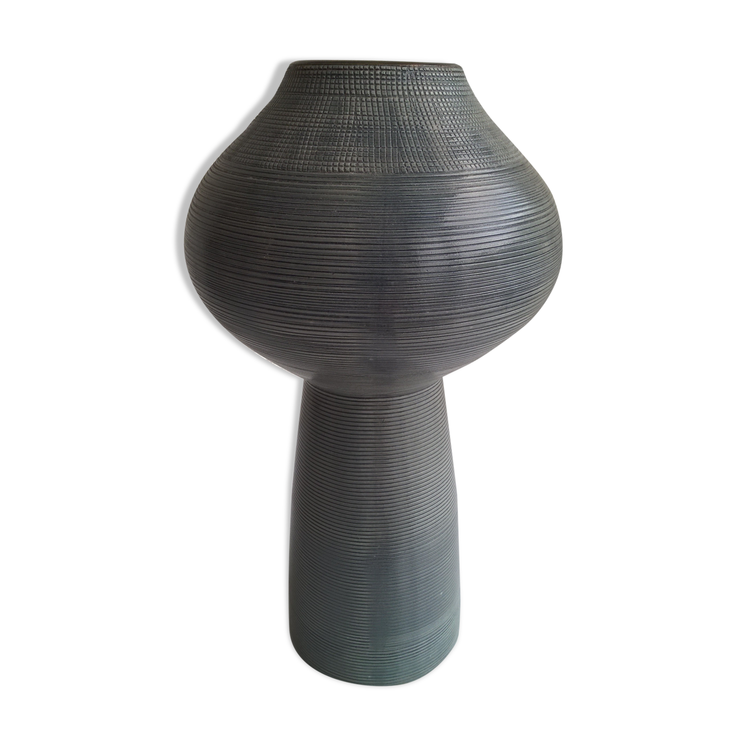 Ceramic tulip vase