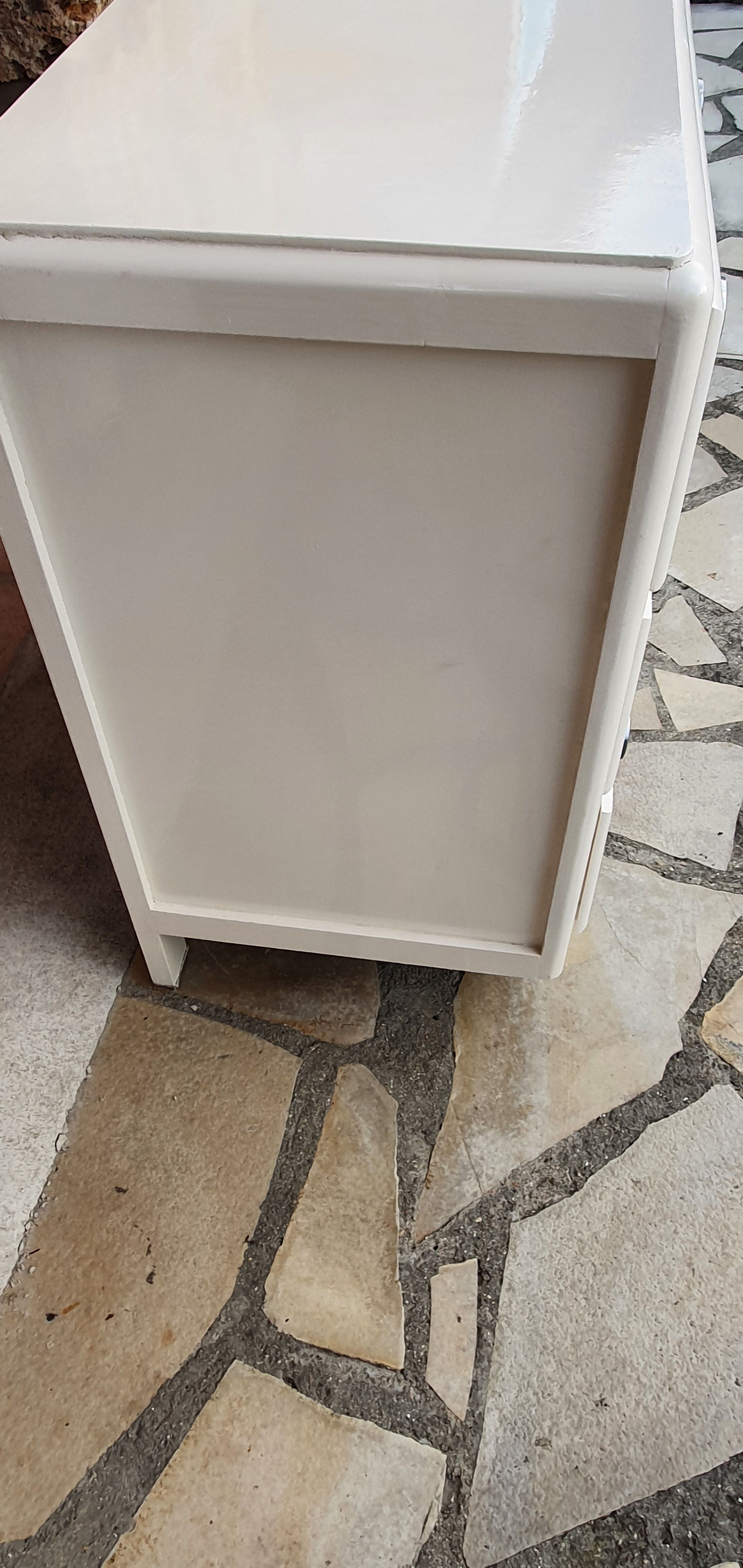 Scandinavian chest of drawers