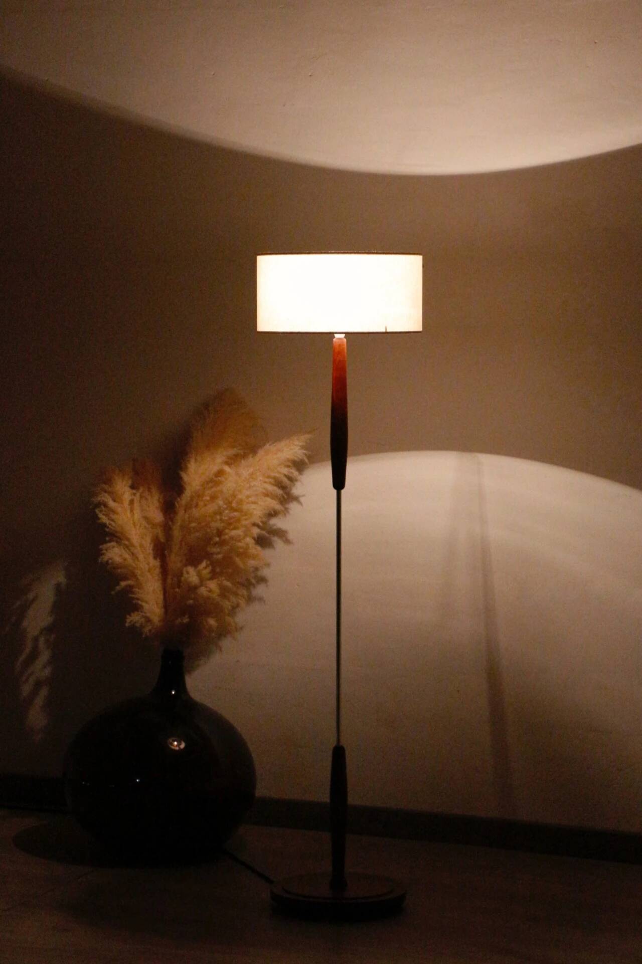 Vintage Scandinavian lamp in teak/chromed metal/cotton