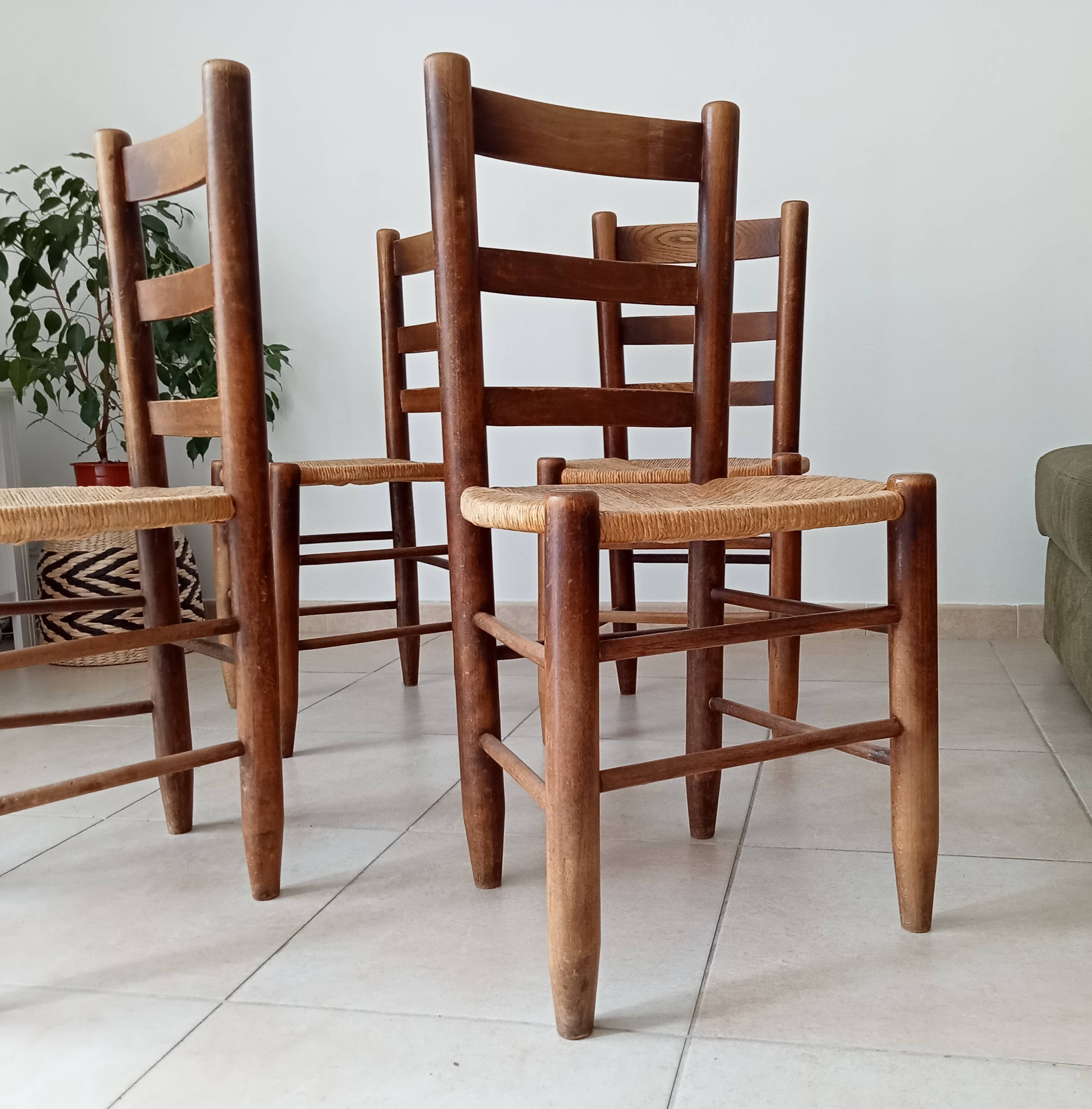 Set of 4 antique mountain chairs in the style of Charlotte Perriand