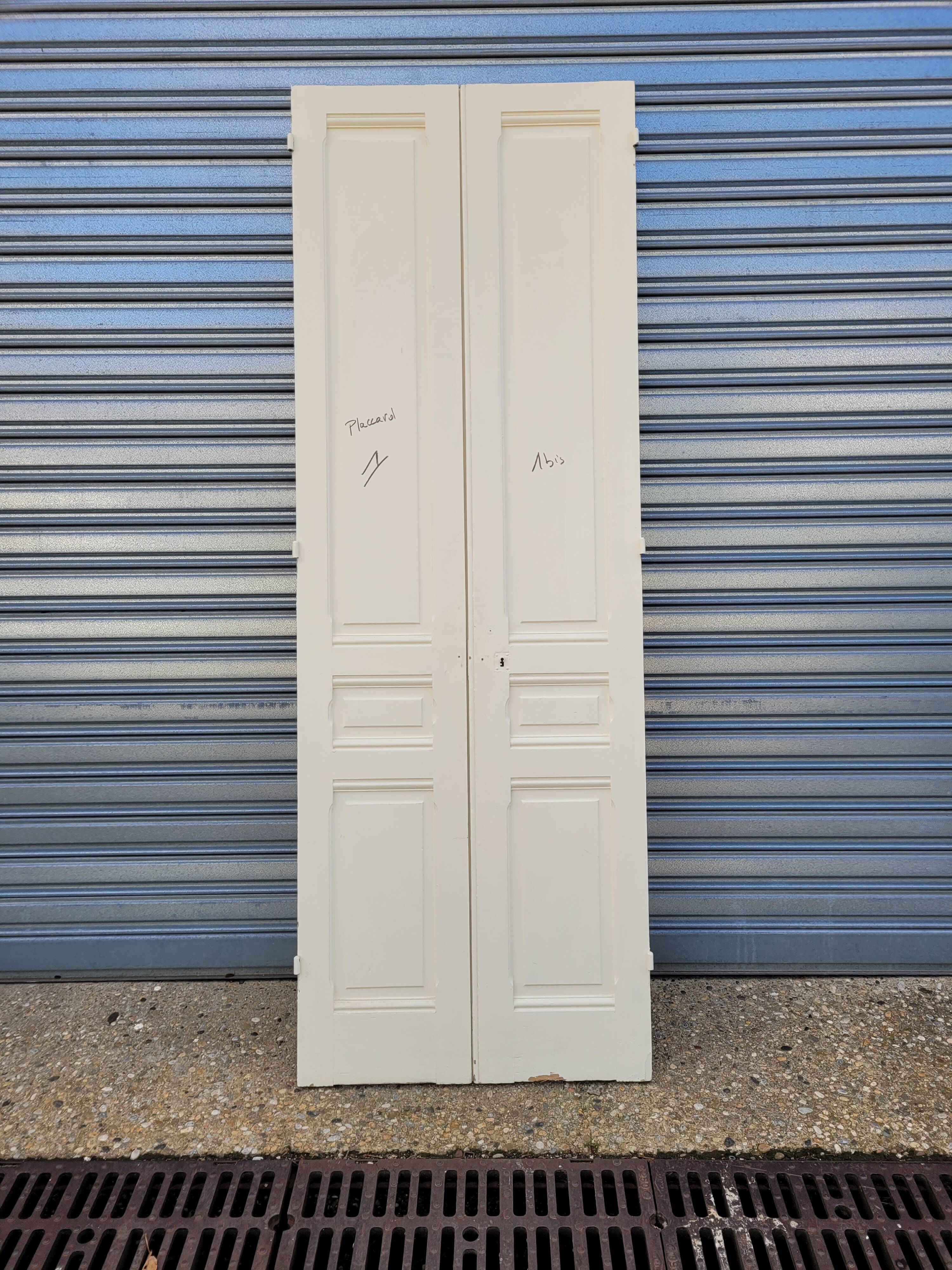 Paire de portes de placard en sapin