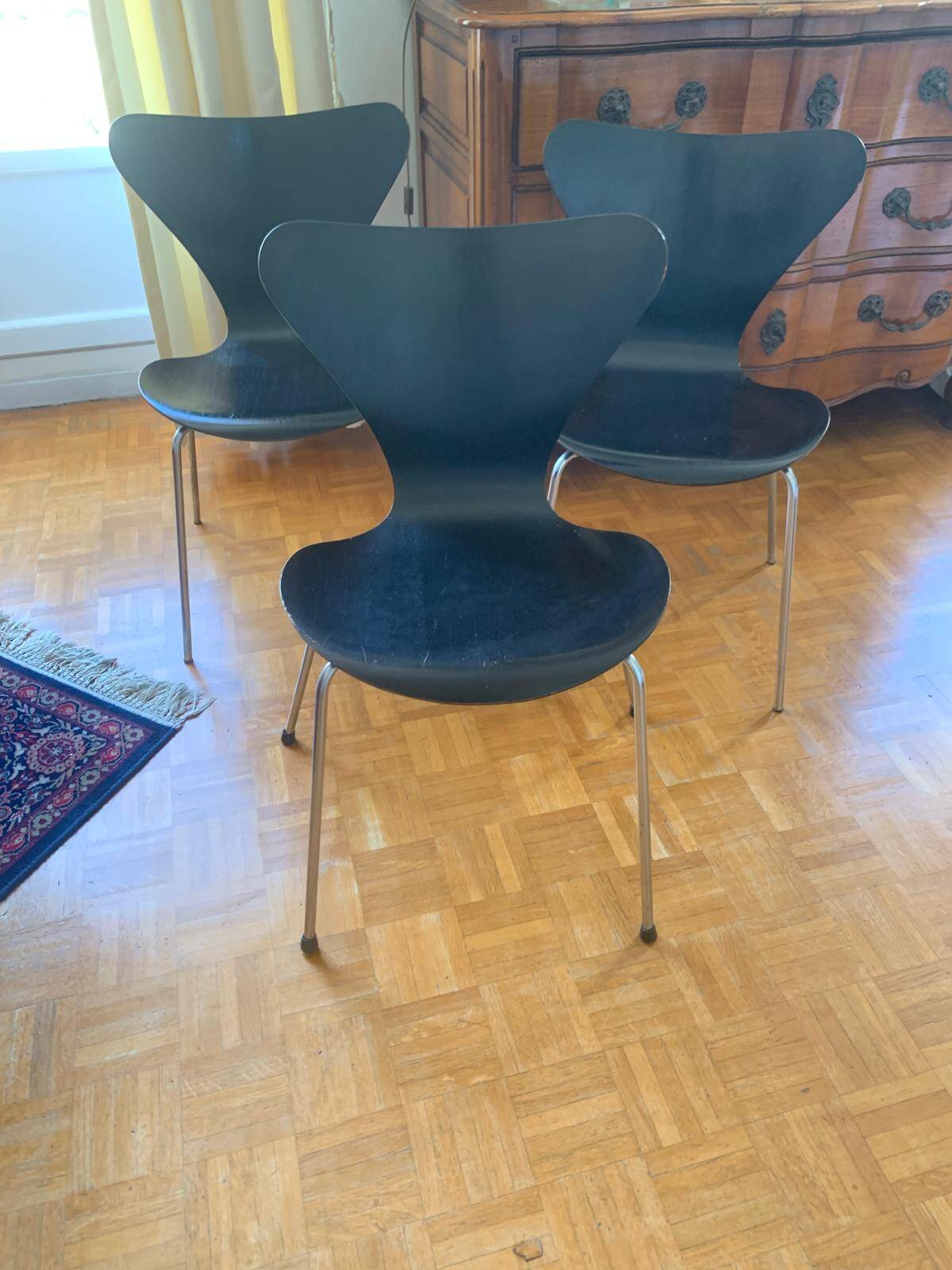Series 7 chair by Fritz Hansen, model by Anne Jacobsen, produced in 1955/57