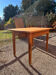 Table en bois massif tiroirs latéraux