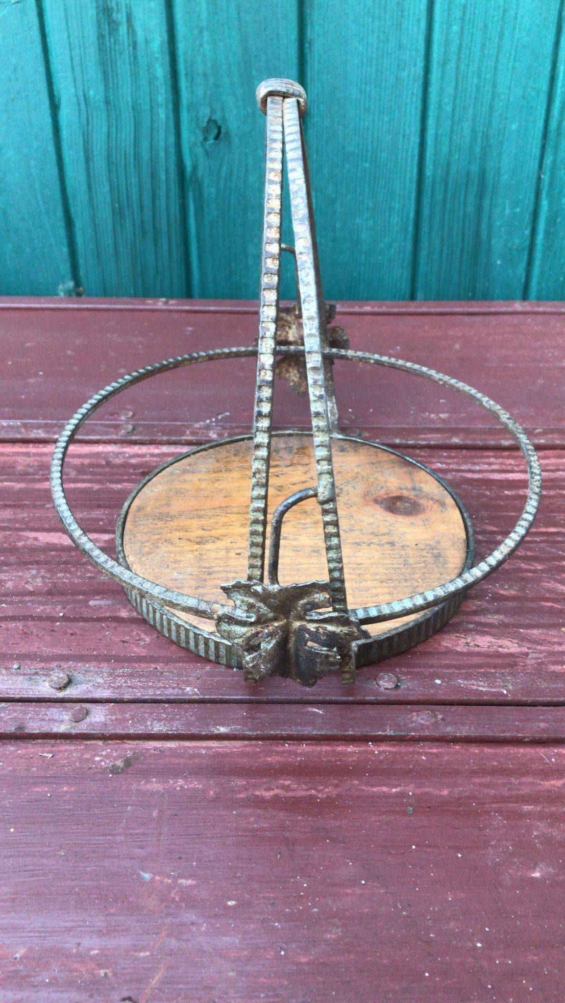 Art deco fruit basket