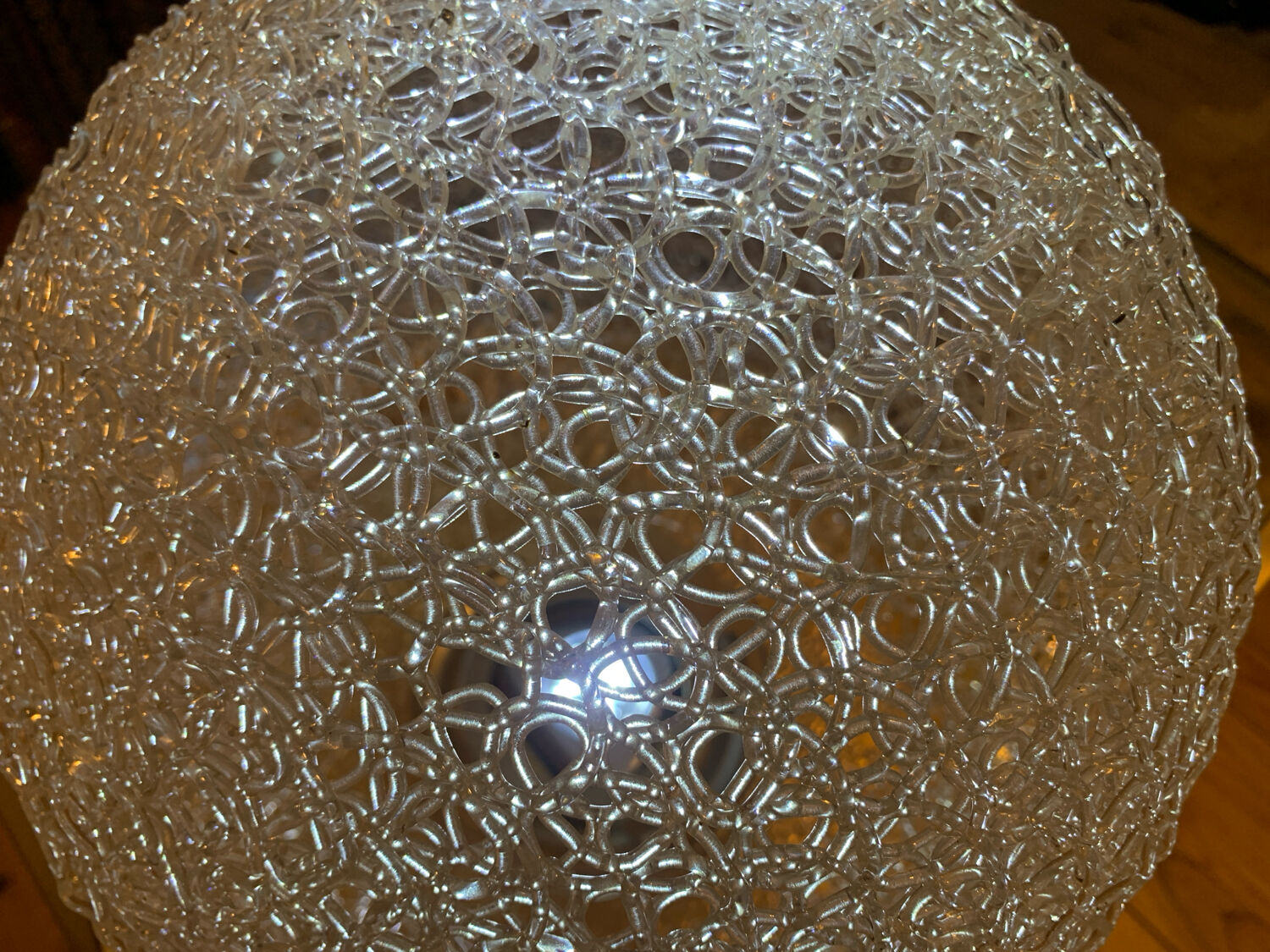 Spaghetti resin ball lamp