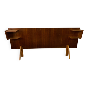 Tête de lit en bois