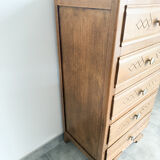 Oak chest of drawers with 5 drawers