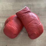 Vintage boxing gloves, size m