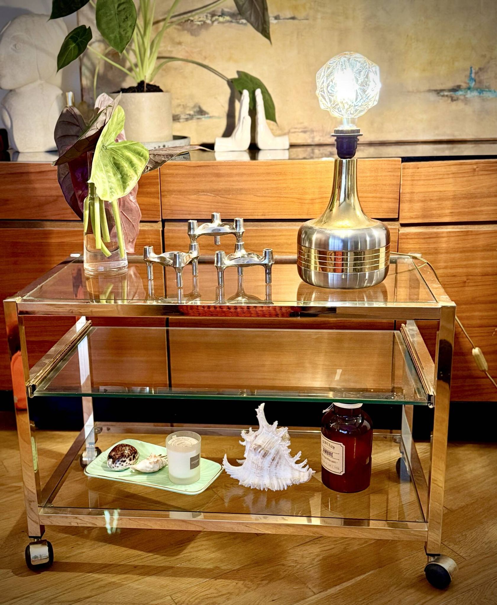 Titre  Desserte Hollywood Regency chrome & verre – années 70