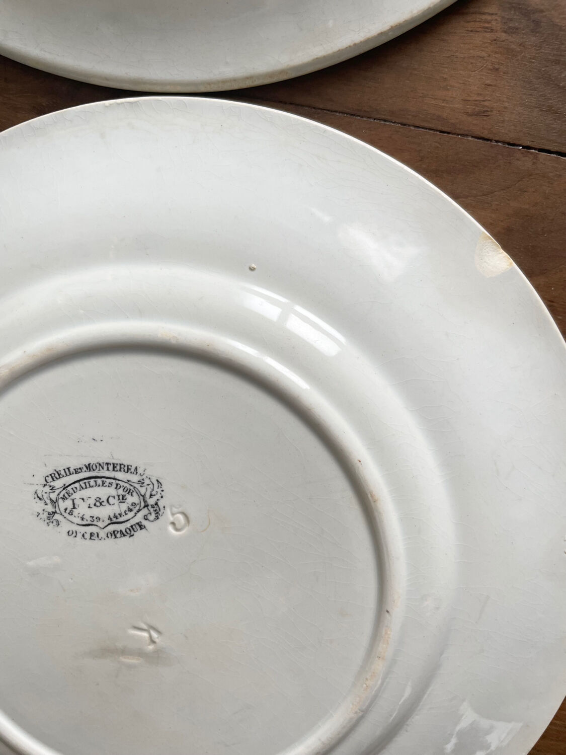 2 Creil and Montereau white plates