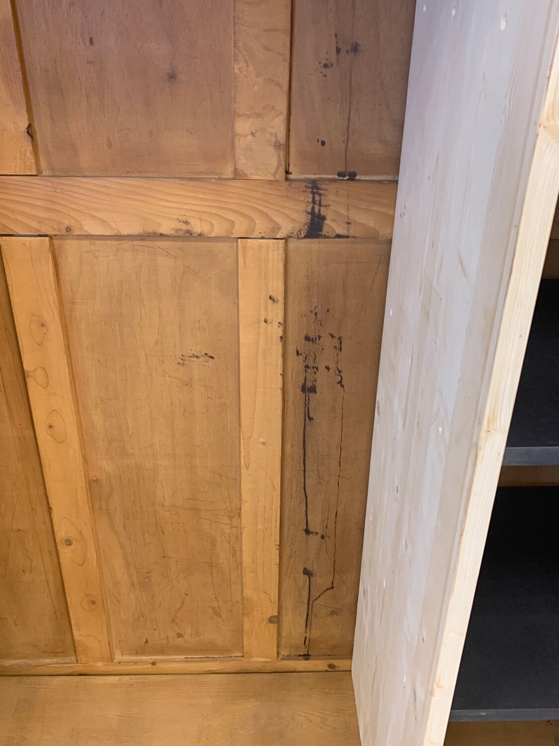 Armoire parisienne portes coulissantes
