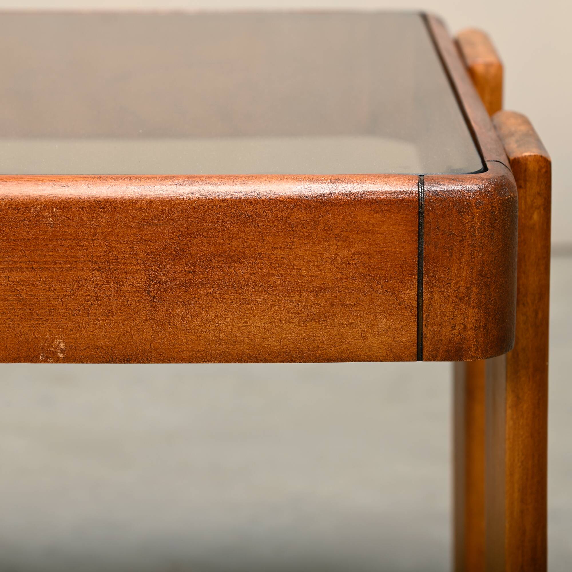 Gianfranco Frattini Nesting Tables in stained wood for Cassina and Meblo, 1