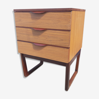 Scandinavian style bedside/chest of drawers, Europa