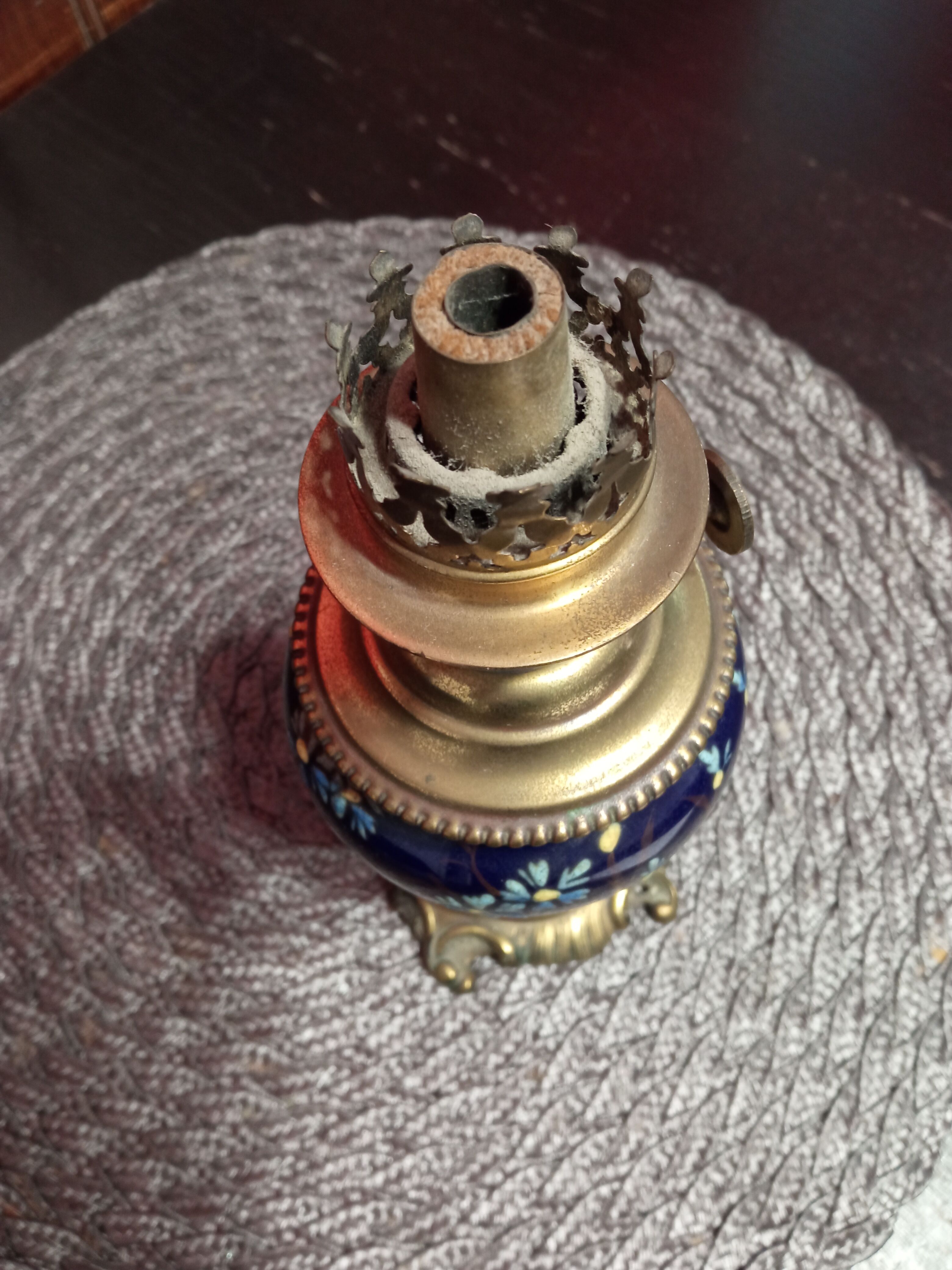 Ceramic oil foot lamp