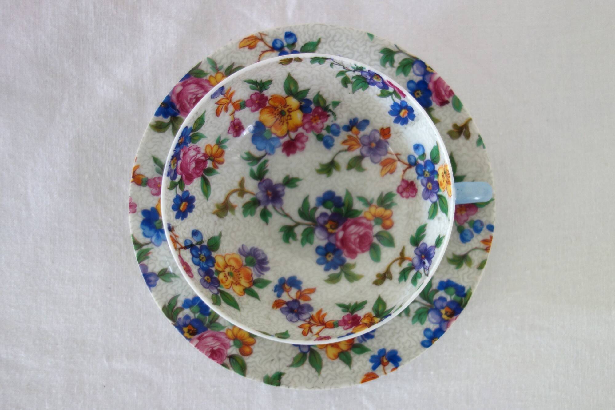 5 vintage flower pattern cups and saucers