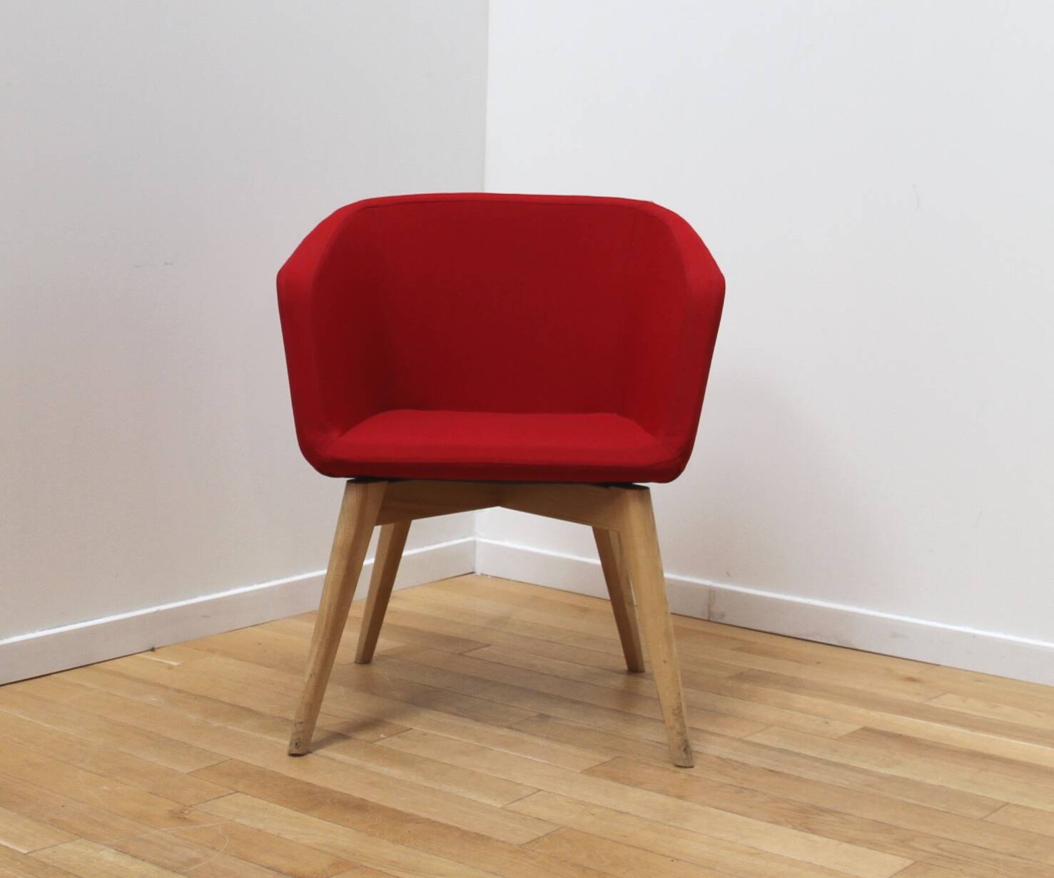 Pair of Tula armchairs, Narbutas