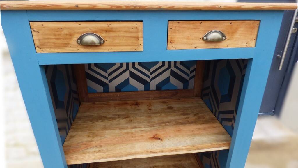 Antique Parisian style furniture with 2 solid wood drawers