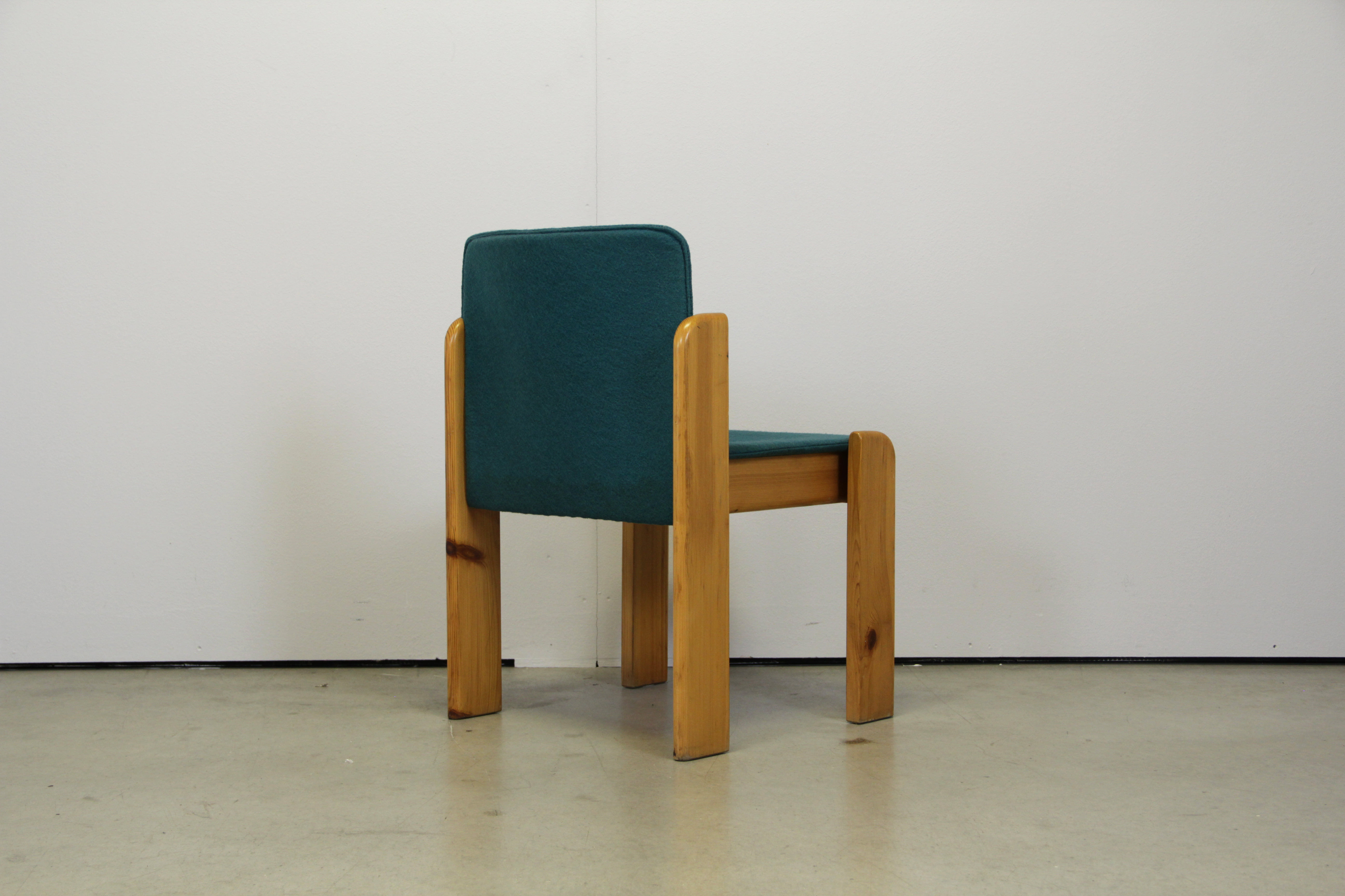 Side chair in pine and felt, Italy 1970s