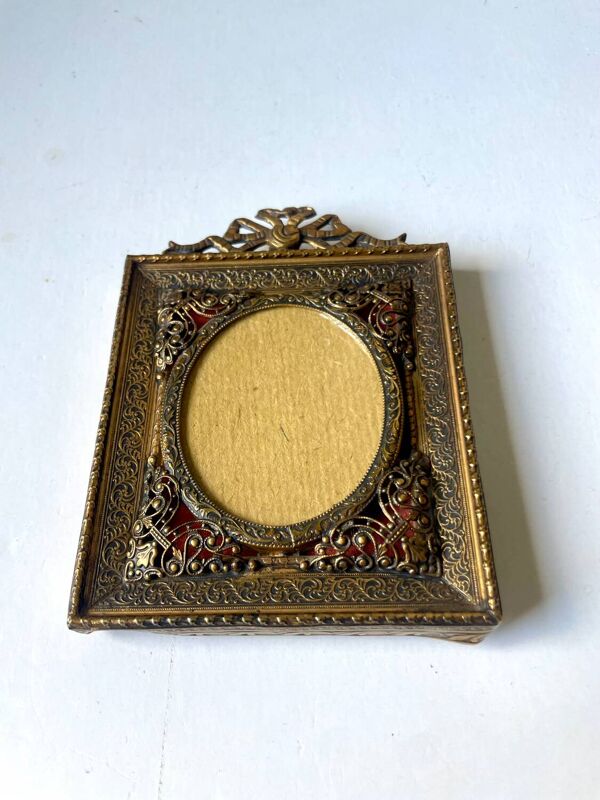 Cadre en métal antique en laiton doré cadre 10,5 cm x 9 cm verre convexe