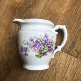 Plat à gâteau et pot à lait porcelaine motif violettes