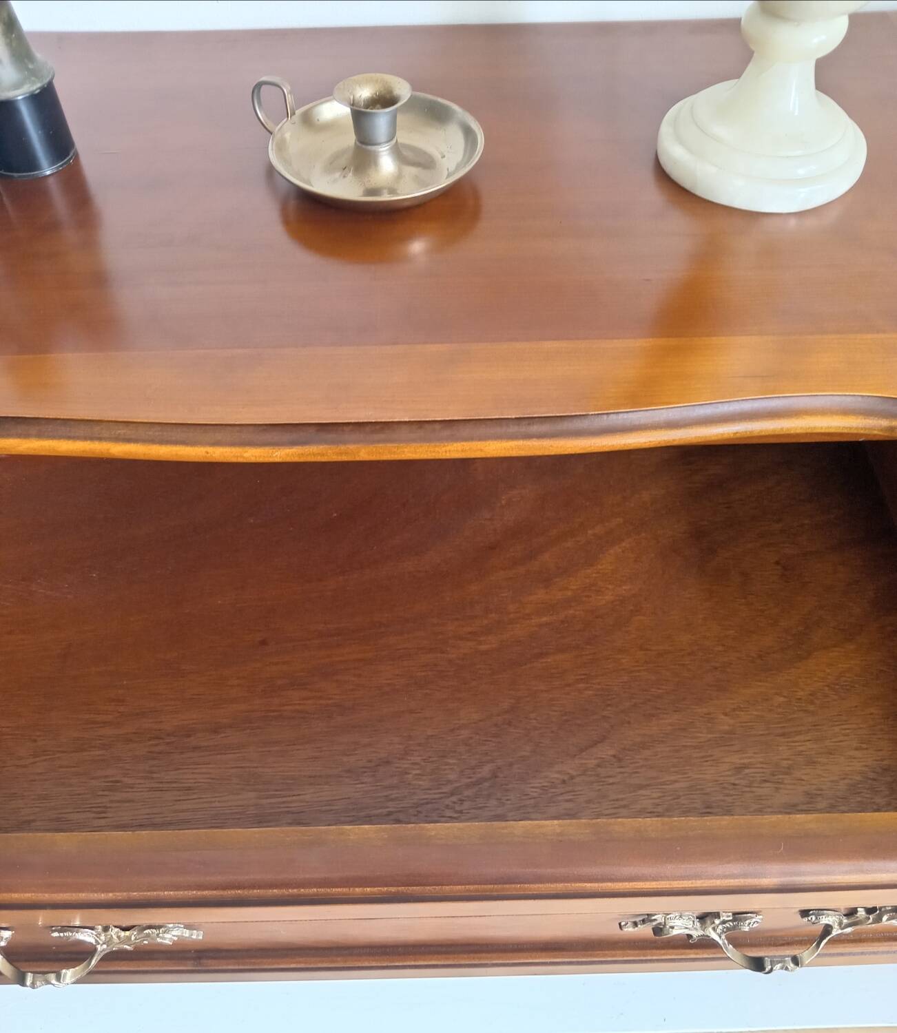 Cherrywood chest of drawers