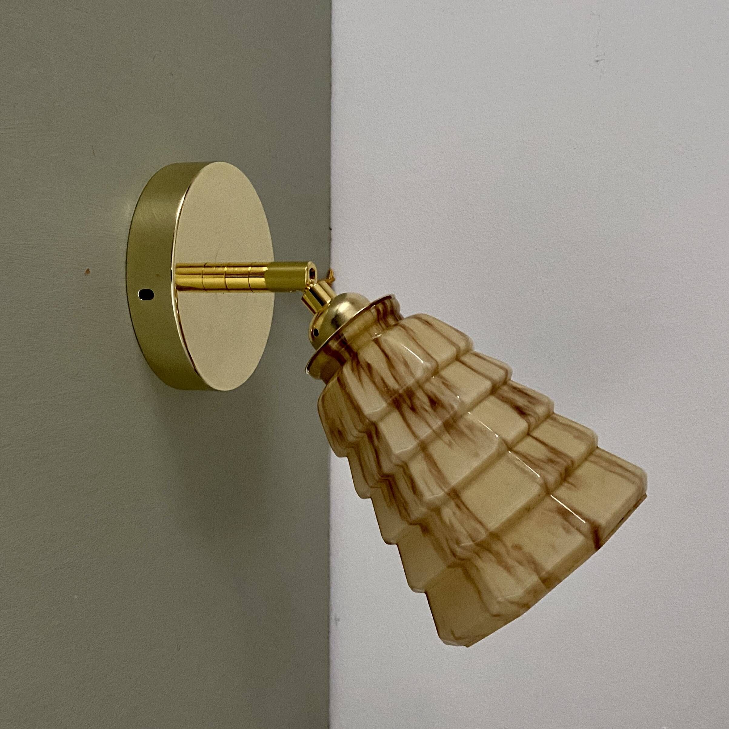 Vintage tulip wall lamp in marbled effect Clichy glass