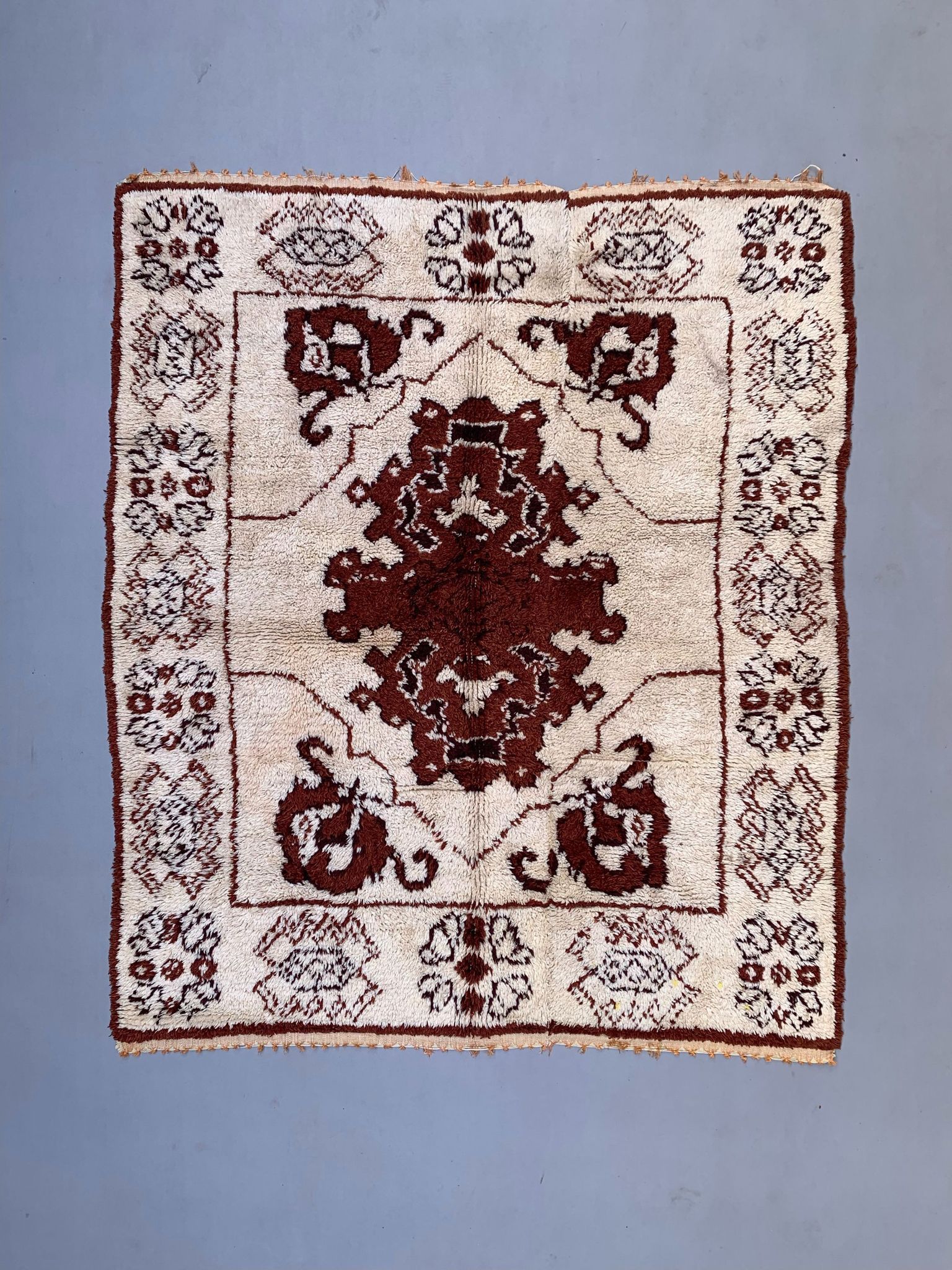 Moroccan berber rug 180x124cm