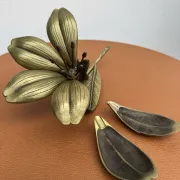 Ashtray flower solid brass 1960s