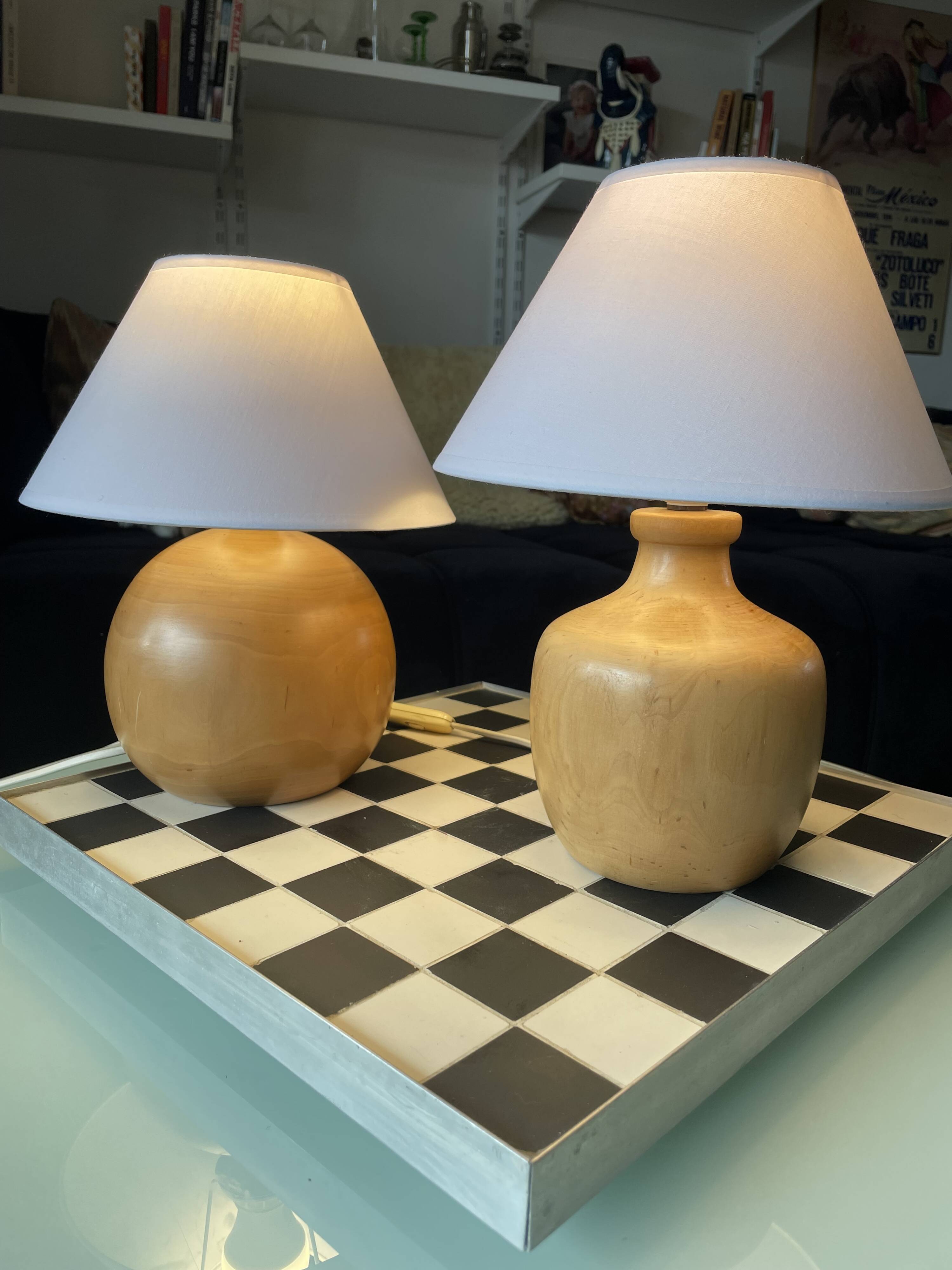 Lampe en bois d'orme tournée vintage