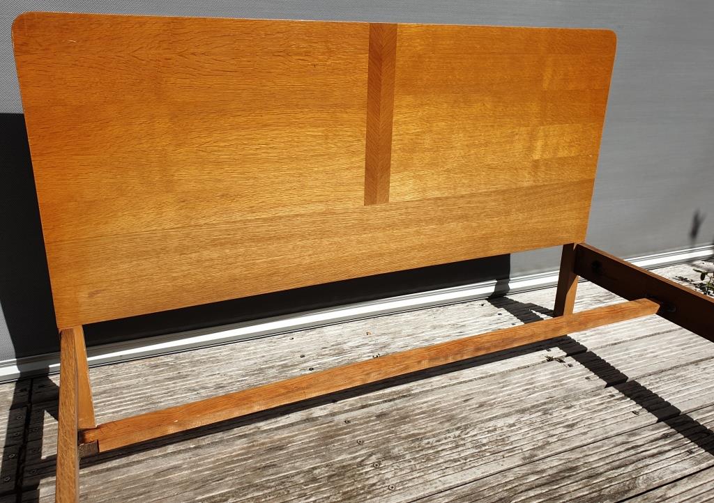Vintage bed 1960 geometric marquetry 140