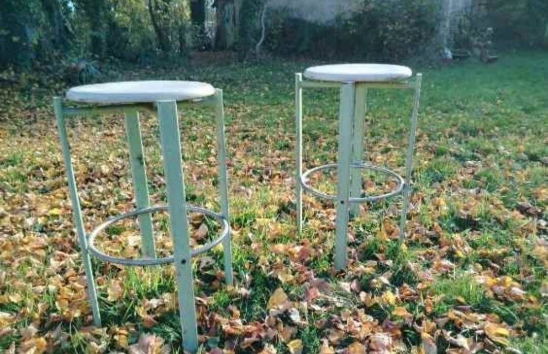 Paire de chaises de bar de couleur verte style usine