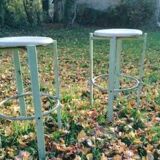 Paire de chaises de bar de couleur verte style usine