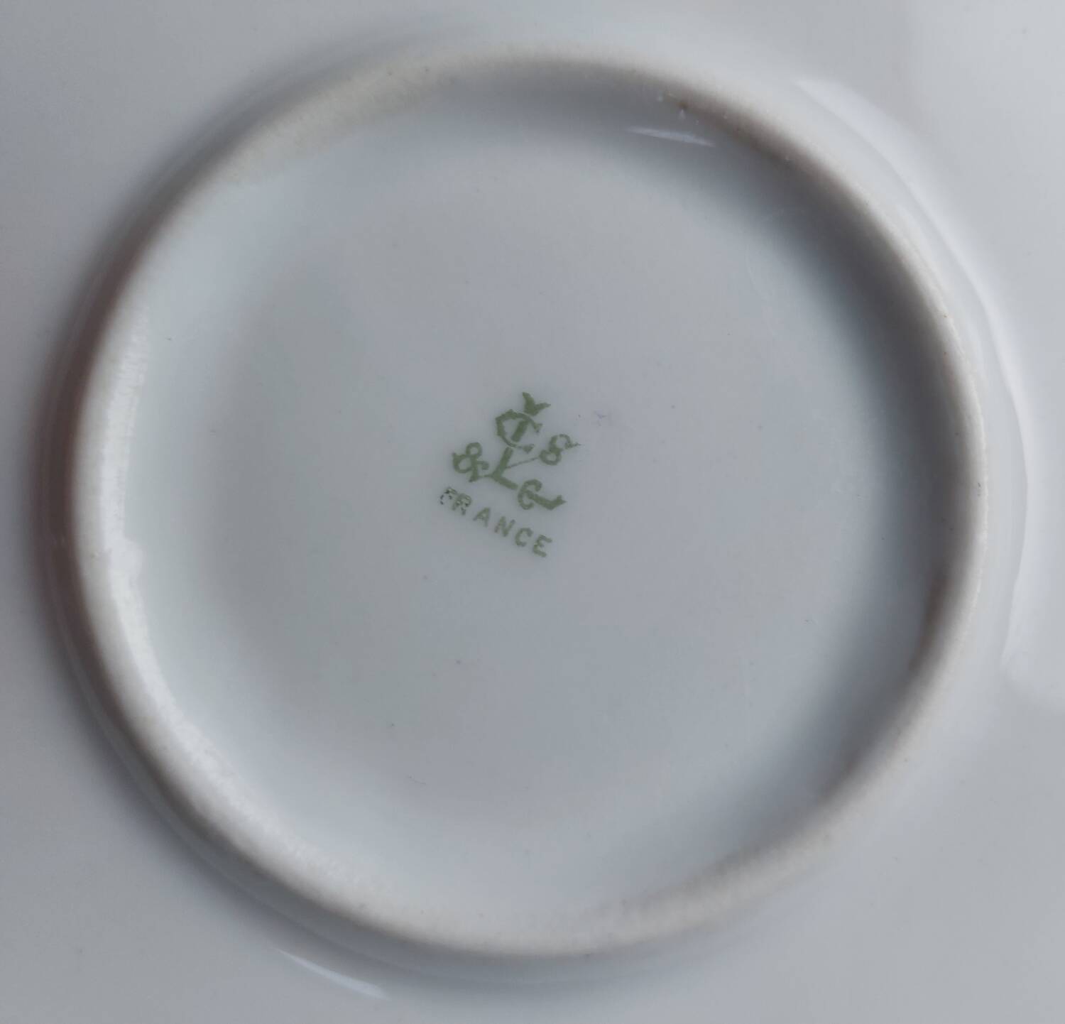 Porcelain pie dish, cake dish