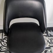 Pair of vintage 1970s armchairs/chairs in Italian Saarinen style.