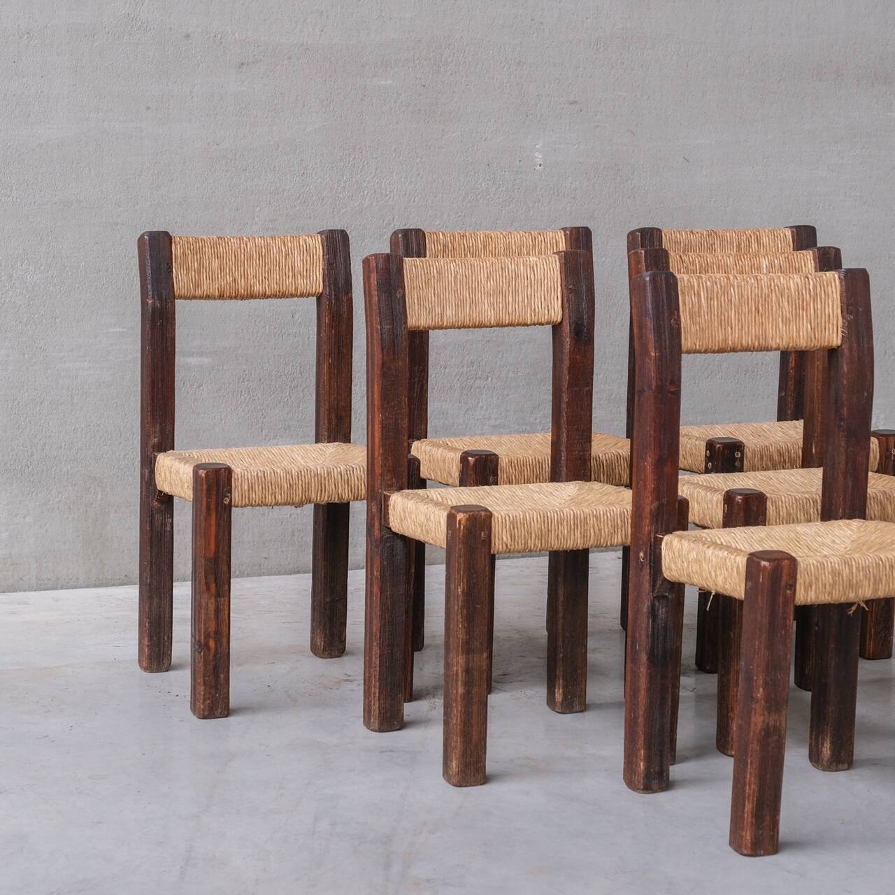 Ensemble de six chaises de salle à manger françaises Chunky Rush du milieu du siècle