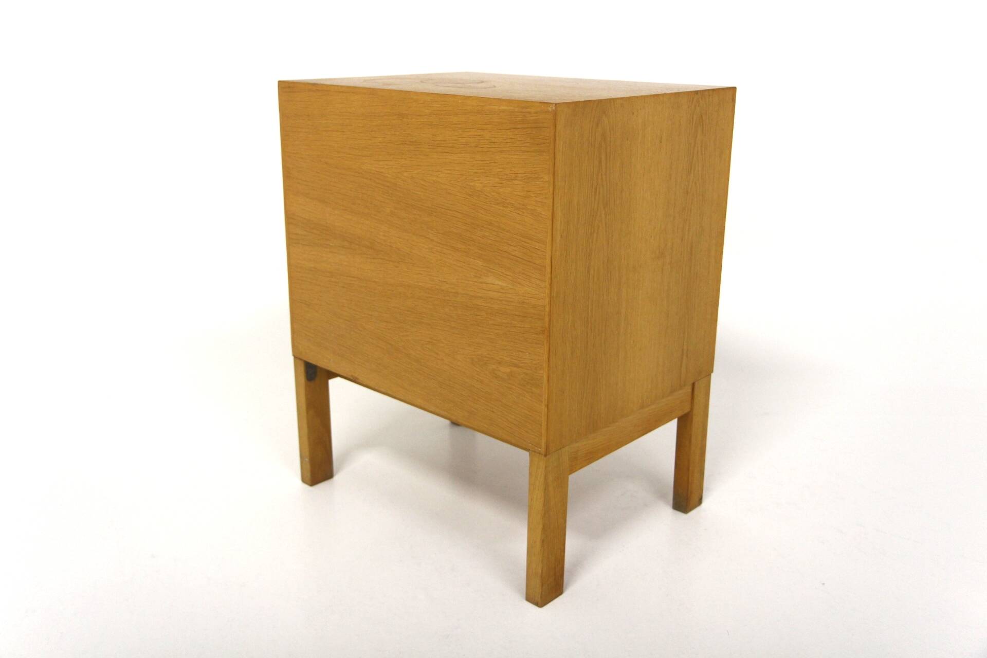 Scandinavian "tambour" chest of drawers in oak, Sweden, 1960