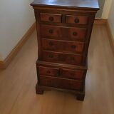 Chiffonier