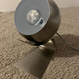 Adjustable eyeball table lamp