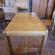 Table extensible en orme de la maison Regain des années 70