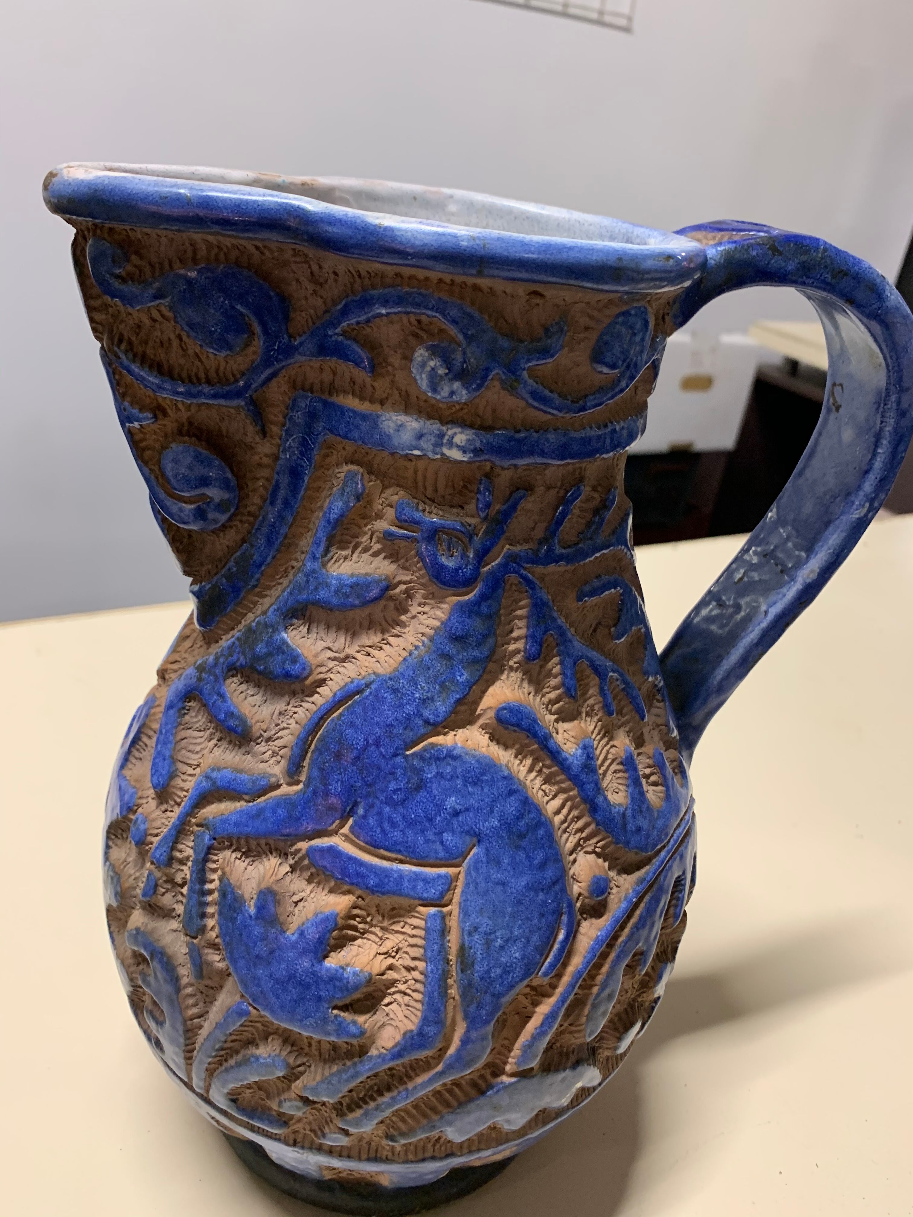 Pitcher in cermal