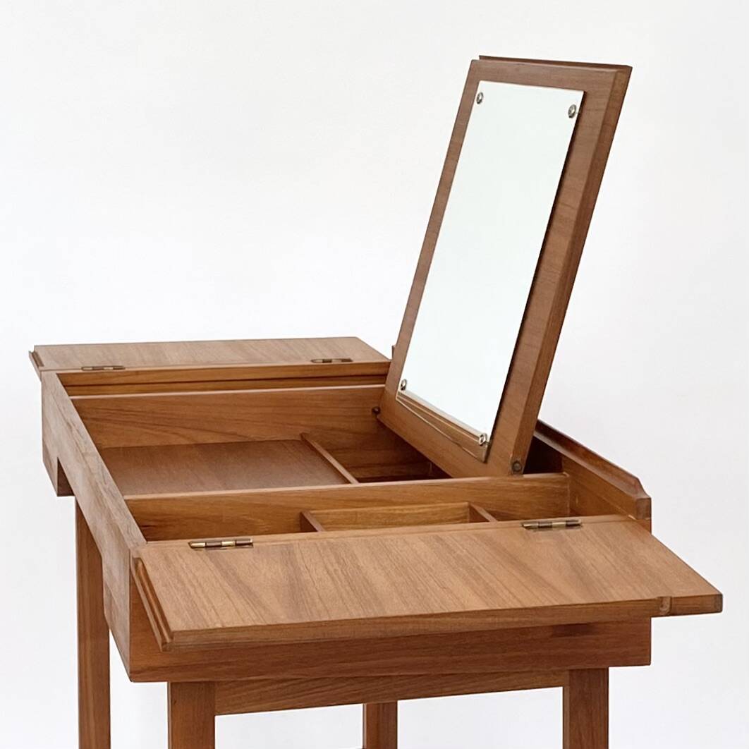 Vintage desk dressing table