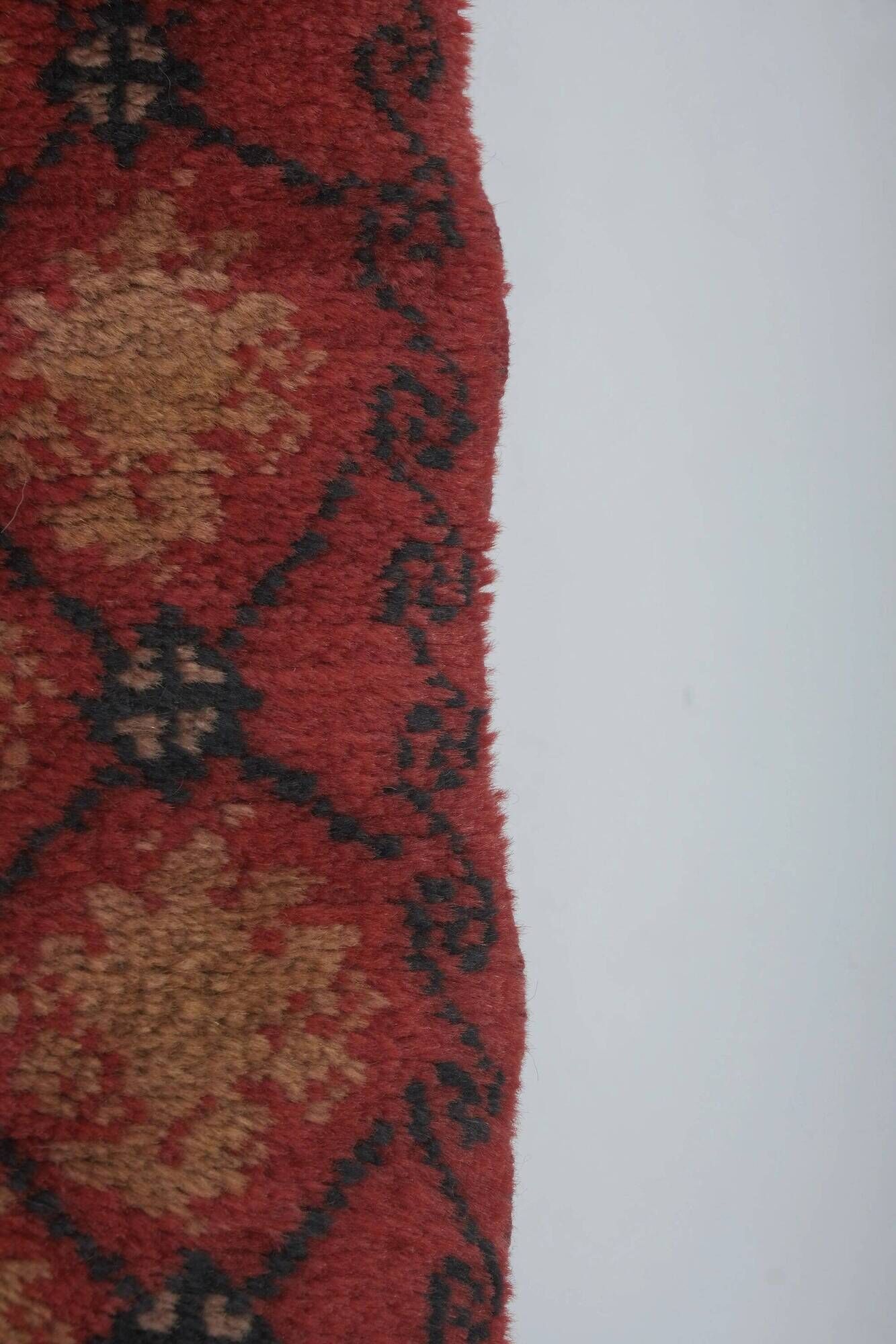 Vintage handmade Turkish rug 130x171 cm
