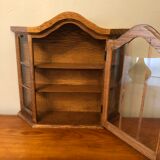 Display case to be installed or hung