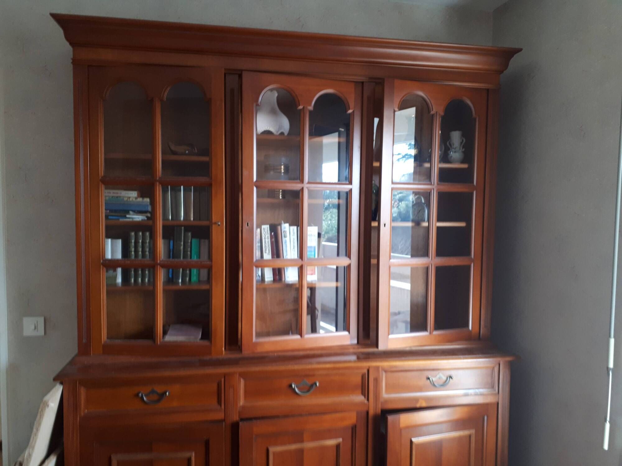 Sévigné library in Louis XV style in solid Kaori