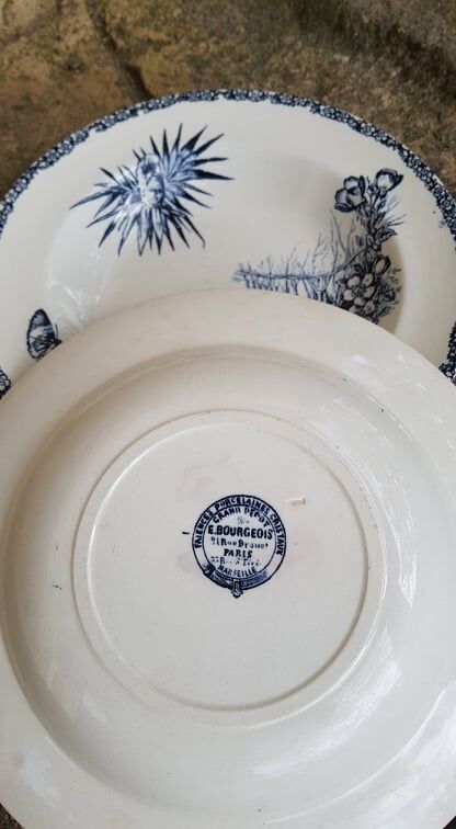 Lot de 2 assiettes E.Bourgeois