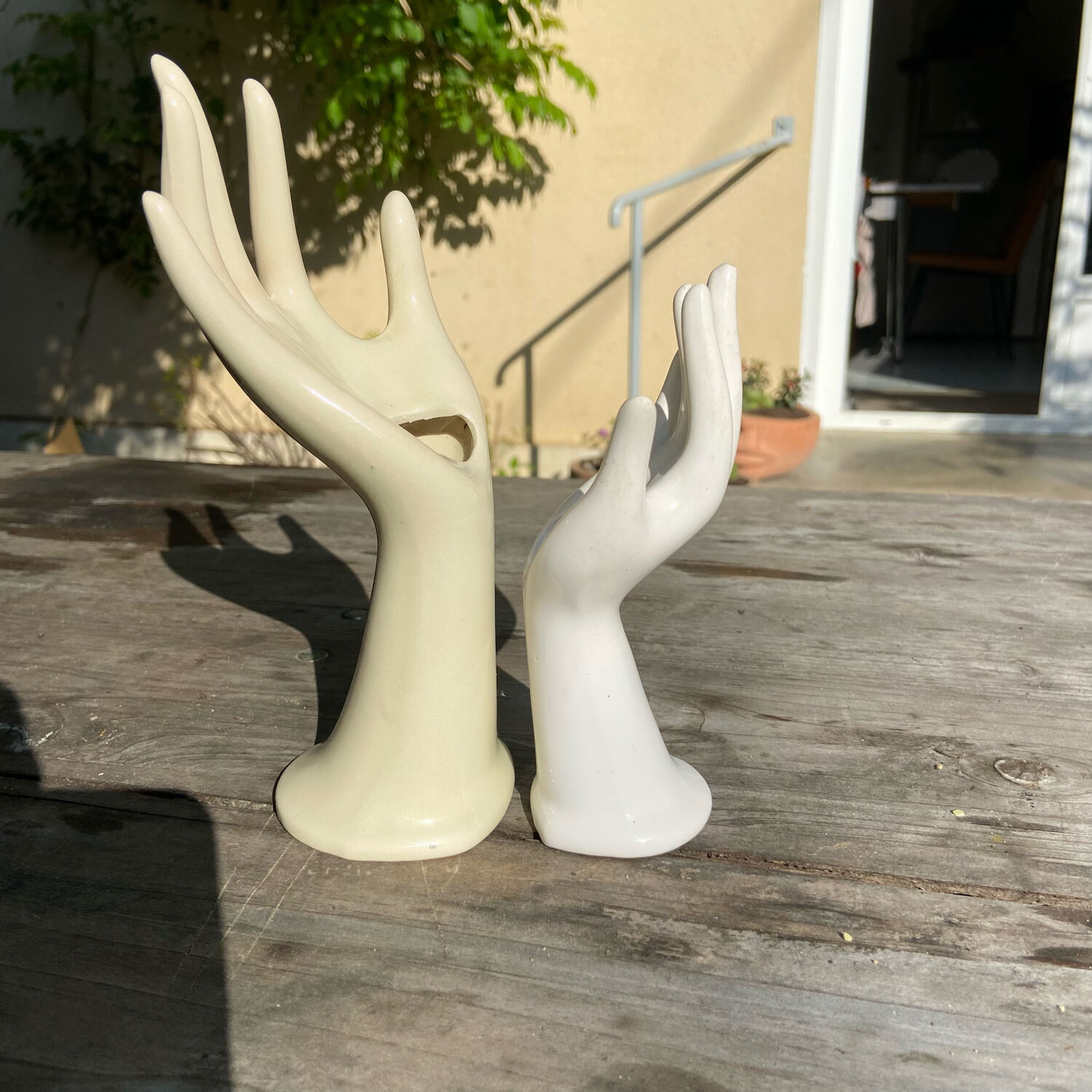 Mains en céramique