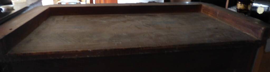 Walnut and walnut veneer display case 1 door circa 1900