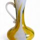 Vase en verre opalin blanc Cristallerie de Clichy, fait à la main en France